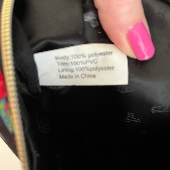 Betsey Johnson Betseyville Large Wristlet Black Rose Skull print - Picture 5 of 9